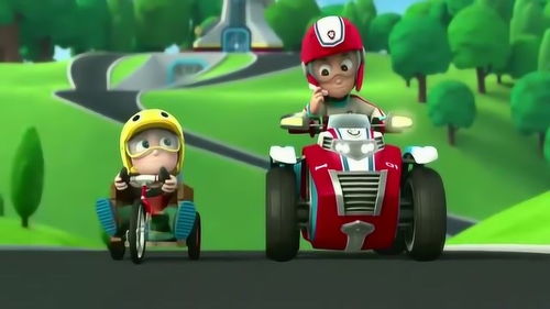 汪汪队立大功 驾考前别忘戴好安全帽！